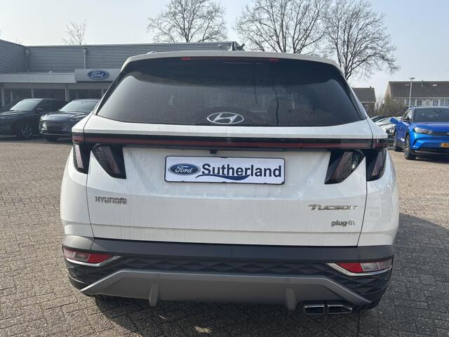 Hyundai TUCSON 1.6 T-GDI PHEV Premium Sky 4WD | Panoramadak | Dealer onderhouden | Leder | Achteruitrijcamera