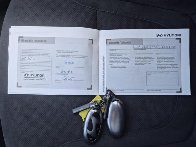 Hyundai TUCSON 1.6 T-GDI PHEV N Line Edition 4WD Automaat / Nieuw Model / Fabrieksgarantie tot 07-2029 / Dealer onderhouden / Trekgewicht 1210 kg / Glazen schuif- en kanteldak / Head Up Display / Stuur- & Stoelverwarming / Achteruitrijcamera / Elektrische achterklep / A