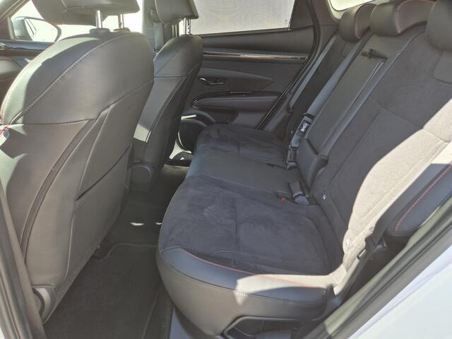 Hyundai TUCSON 1.6 T-GDI PHEV N Line Edition 4WD Automaat / Apple Carplay Android Auto / Stuur- en Stoelverwarming / Adaptief CC / Elektrische achterklep / Trekgewicht 1350 kg / Achteruitrijcamera / Keyless Entry/Start /