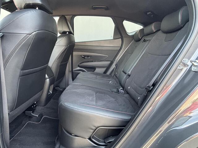 Hyundai TUCSON 1.6 T-GDI HEV N Line Automaat / Nieuw Model / Fabrieksgarantie tot 11-2029 / 1.650 kg Trekgewicht / Stuur- & Stoelverwarming / Achteruitrijcamera / Elektrische achterklep / Apple Carplay Android Auto /