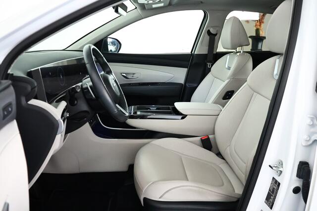 Hyundai TUCSON 1.6 T-GDI PHEV Premium 4WD / Opendak / HUD / Cam / CarPlay / ACC