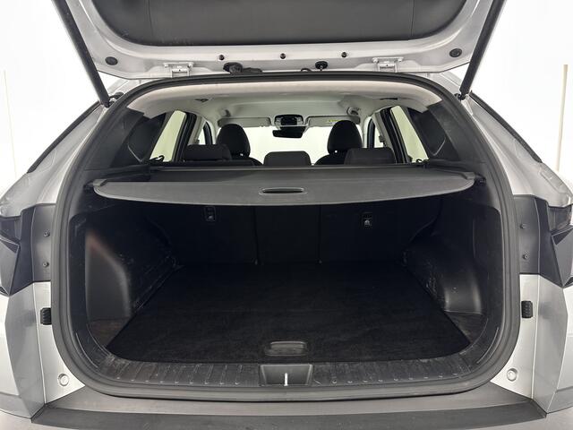 Hyundai TUCSON 1.6 T-GDI HEV Comfort Smart (INCL.BTW) *FULL-LED | ADAPTIVE-CRUISE | HEATED-COMFORTSEATS | KEYLESS | CAMERA | DIGI-COCKPIT | PRIVACY-GLASS | SHIFT-PADDLES | ECC | PDC | 17''ALU*