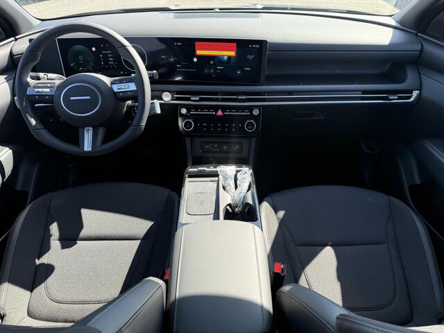 Hyundai TUCSON 1.6 T-GDI HEV Pure Edition / ¤500,- Voordeel / Direct Leverbaar / Stoel+Stuur Verwarming / Achteruitrij Camera / Navigatie / Keyless /