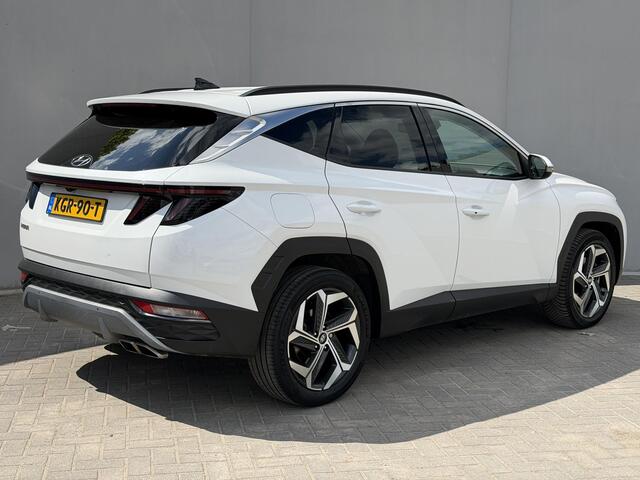 Hyundai TUCSON 1.6 T-GDI PHEV Comfort Smart 4WD / Fabrieksgarantie tot 1-2028 / Volledig Onderhouden / Navigatie / Camera / PDC / DAB / Dodehoek Detectie / All Season Banden / Stoelverwarming /