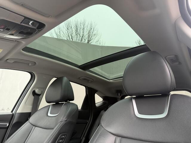 Hyundai TUCSON 1.6 T-GDI PHEV Premium Sky 4WD / Dealer Onderhouden / Panoramadak / Standkachel / 360 Camera / Adaptieve Cruise / Apple Carplay & Android Auto / Navigatie / Stoel Verwarming / Stuurwiel Verwarming / Stoel Verkoeling / Elektr. Stoelen / Dodehoek detectie /
