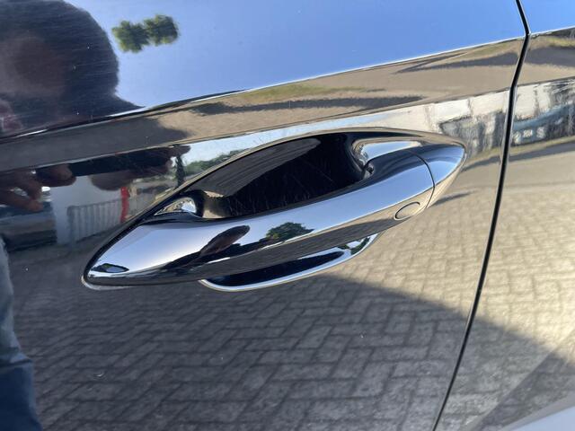 Hyundai TUCSON 1.6 T-GDI MHEV Comfort 17"/Panoramadak/Trekhaak/Keyless/Adaptieve cruise/Camera/Stoel + stuurverwarming