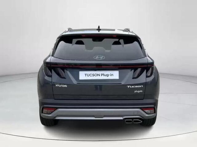 Hyundai TUCSON 1.6 T-GDI PHEV Premium | Rijklaarprijs! | Navigatie | Apple CarPlay/Android Auto | Leder | Verwarmde en verkoelde stoelen | 360 Camera |