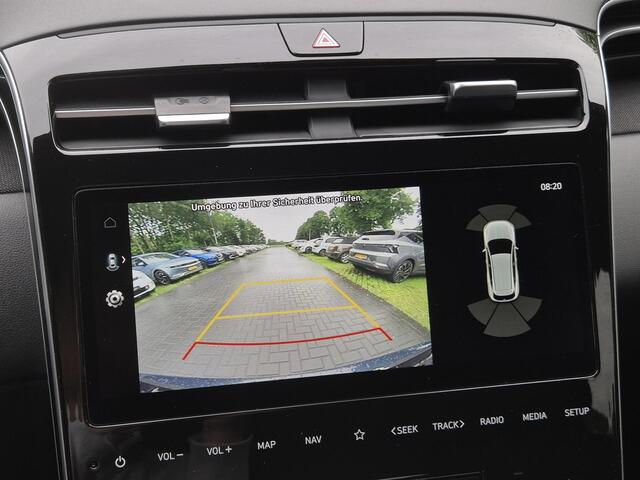 Hyundai TUCSON 1.6 T-GDI PHEV Comfort 4WD / Fabrieksgarantie tot 02-2027 / Dealer onderhouden / Stuur- & Stoelverwarming / Trekgewicht 1350 kg / Achteruitrijcamera / Adaptief cruise control / Apple Carplay Android Auto / Draadloze telefoon lader / Keyless Entry/Start /