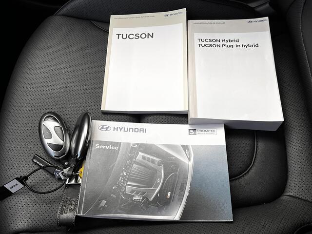 Hyundai TUCSON 1.6 T-GDI HEV Premium / Fabrieksgarantie tot 09-2029 / Dealer onderhouden / 1.360 kg Afn. trekhaak / Leder / Elektrische stoelen en klep / Stuur-, stoel- en achterbankverwarming / Stoelventilatie / Camera 360° /
