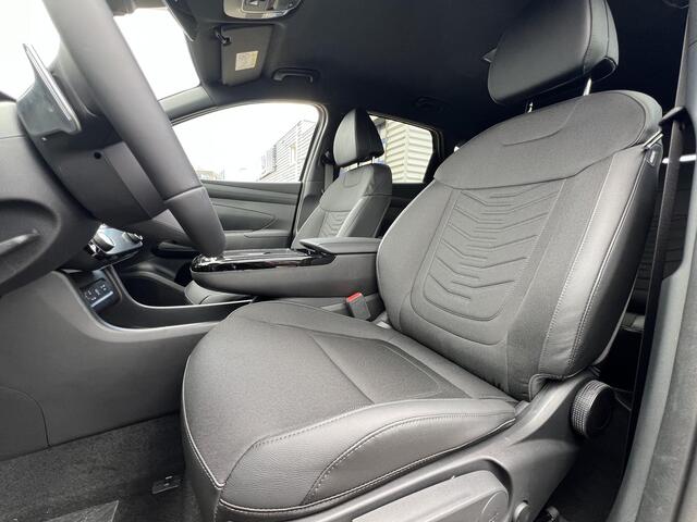 Hyundai TUCSON 1.6 T-GDI PHEV Pure Edition | Uit voorraad leverbaar! | Stoel en stuur verwarming | Navigatie| Zwarte 17 inch lichtmetalen wielen | Apple carplay | Android auto