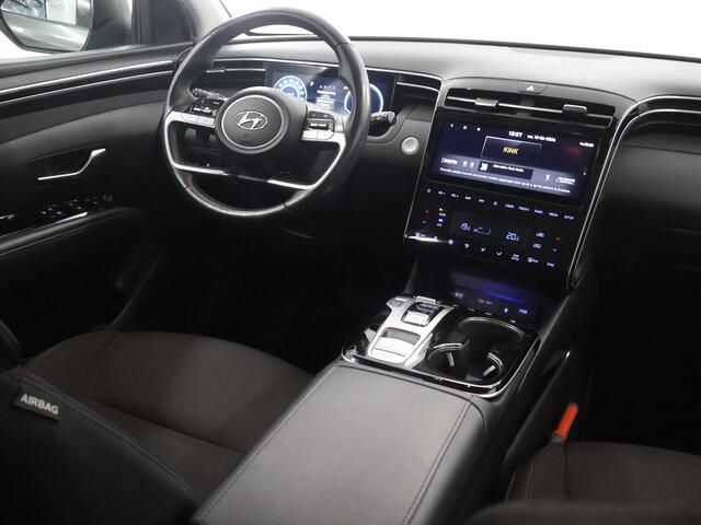 Hyundai TUCSON 1.6 T-GDI MHEV Comfort Smart | LED | Digitaal Dashboard | Navigatie | Camera | DAB | Apple CarPlay/ Android Auto | Stoel/Stuurverwarming | Adaptieve Cruise Control | Ele. kofferdeksel | KRELL Audio |