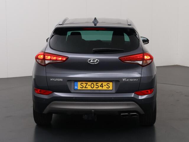 Hyundai TUCSON 1.6 T-GDi Comfort | 1900kg Trekkracht | Navigatie | Climate Control | Stoelverwarming voor + achter | Camera | Trekhaak | DAB |