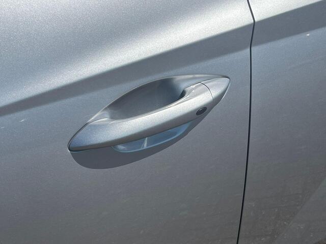 Hyundai TUCSON 1.6 T-GDI PHEV Comfort Smart 4WD l Stoelverwarming, Stuurwielverwarming, Navigatie, Adaptieve control, Elektrische kofferklep, Camera!