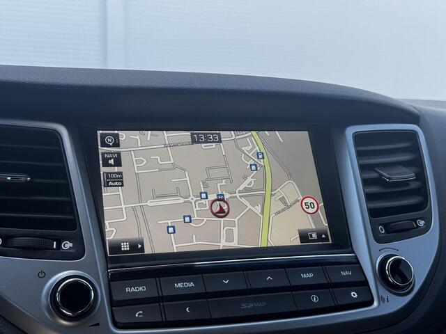 Hyundai TUCSON 1.6 GDi Comfort / Navigatie / Trekhaak (1400KG) / Climate Control / Stoelverwarming / Boekjes aanwezig /