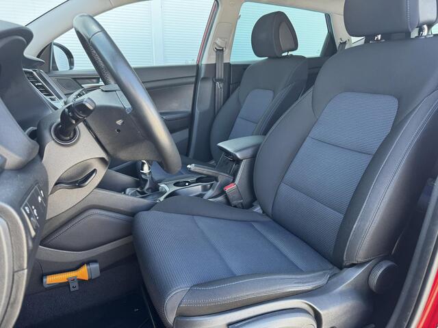 Hyundai TUCSON 1.6 GDi Comfort / Navigatie / Trekhaak (1400KG) / Climate Control / Stoelverwarming / Boekjes aanwezig /