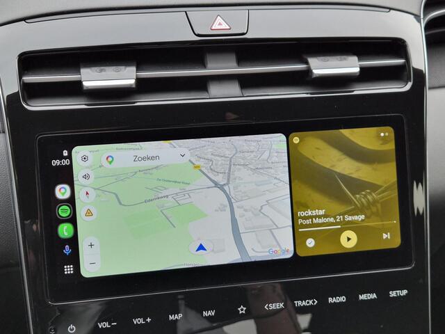 Hyundai TUCSON 1.6 T-GDI PHEV Comfort Smart 4WD / Fabrieksgarantie tot 05-2027 / Dealer onderhouden / Stuur- & Stoelverwarming / Elektrische Achterklep / Trekgewicht 1350 kg / Achteruitrijcamera / Apple Carplay Android Auto / EAER bereik 62 km