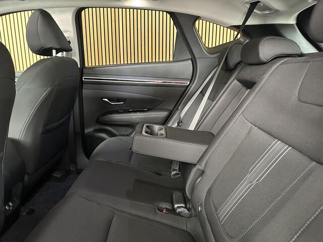 Hyundai TUCSON 1.6 T-GDI PHEV Comfort Smart 4WD Trekhaak | Schuif / kantel dak | Camera.