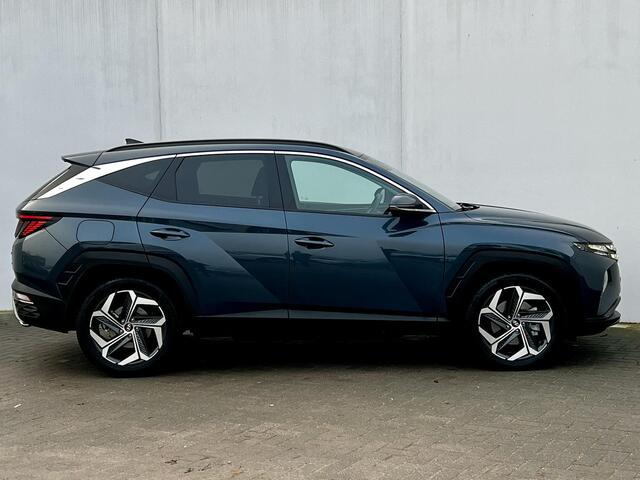 Hyundai TUCSON 1.6 T-GDI PHEV Comfort Smart 4WD Comfort Smart 4WD / Fabrieksgarantie tot 01-2028 / WLTP 62km / Navi / Apple Carplay Android / Stuur- en stoelverwarming / Adapt. CC / 19" LM wielen /