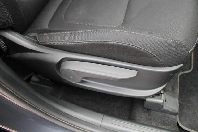 Hyundai TUCSON 1.6 T-GDI HEV 230 Comfort Hybrid Automaat Airco Navi Camera Carplay