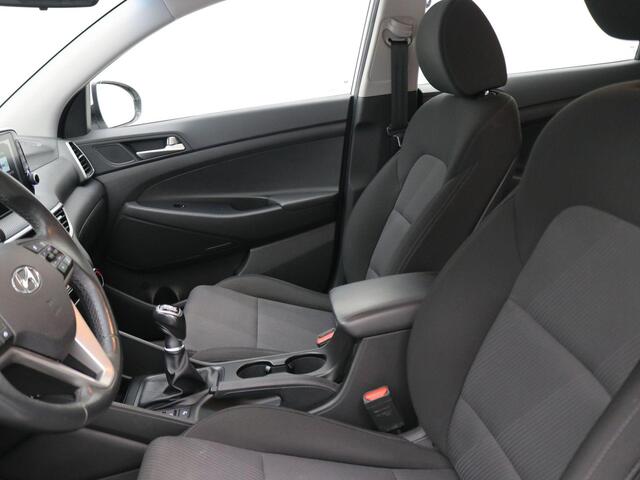 Hyundai TUCSON 1.6 GDI i-Drive / Navigatie / Trekhaak / Climate Control / Achteruit Rij Camera / Apple Carplay / Boekjes aanwezig /