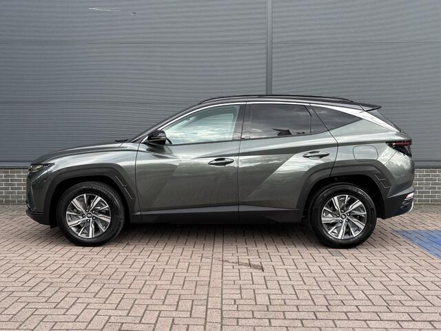 Hyundai TUCSON 1.6 T-GDI HEV Comfort Smart / Afneembare Trekhaak / 1650 kg Trekgewicht / Stoel en Stuurverwarming / Navigatiesysteem / Apple Carplay / Android Auto / Adaptieve Cruise Control / Achteruitrijcamera /