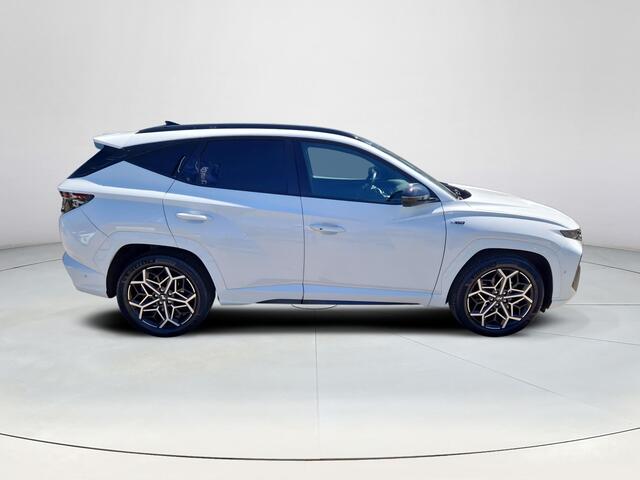 Hyundai TUCSON 1.6 T-GDI HEV N Line Sky | Rijklaarprijs! | Panoramadak | 1.650kg trekgewicht | 360 Camera | Elektrisch verstelbare, verwarmde en verkoelde stoelen |