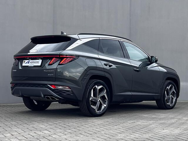 Hyundai TUCSON 1.6 T-GDI PHEV Comfort Smart 4WD / Fabrieksgarantie tot 02-2027 / Afn. trekhaak 1.350 kg / Navigatie / Apple Carplay Android / Camera / Stuur- & stoelverwarming /19" LM wielen /