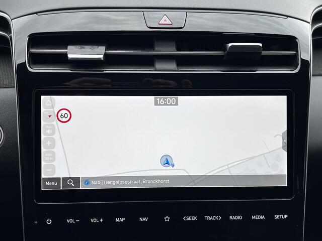 Hyundai TUCSON 1.6 T-GDI PHEV Comfort Smart 4WD / Fabrieksgarantie tot 02-2027 / Afn. trekhaak 1.350 kg / Navigatie / Apple Carplay Android / Camera / Stuur- & stoelverwarming /19" LM wielen /