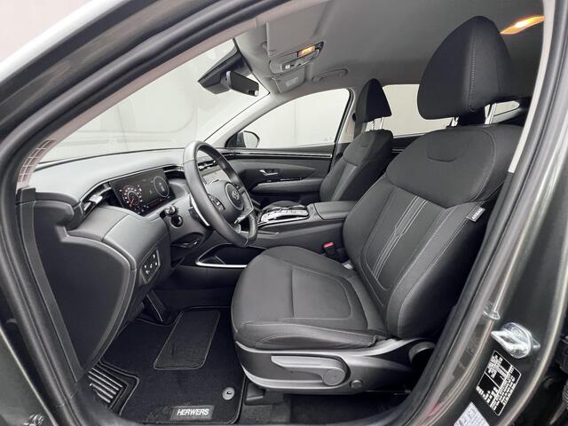Hyundai TUCSON 1.6 T-GDI PHEV Comfort Smart 4WD / Fabrieksgarantie tot 02-2027 / Afn. trekhaak 1.350 kg / Navigatie / Apple Carplay Android / Camera / Stuur- & stoelverwarming /19" LM wielen /