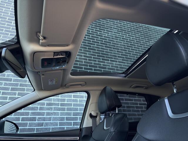Hyundai TUCSON 1.6 T-GDI PHEV Premium Sky 4WD | Panoramadak | Krell Audio | Stoelventilatie | Stoelverwarming voor en achter | Keyless Entry | Elektrische Achterklep | Elektrisch Verstelbare Voorstoelen | 360 Graden Camera | Parkeersensoren | Navigatie | Apple Carplay | Android Auto | Plug-in Hybrid