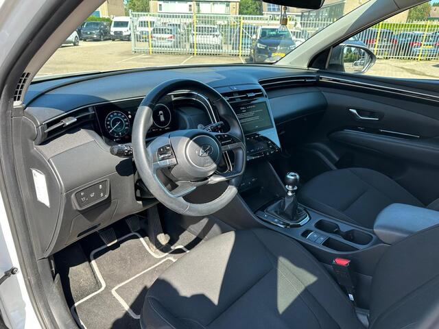 Hyundai TUCSON 1.6 T-GDI MHEV Comfort 150 PK | Nieuw binnen, meer foto's volgen! | Panoramadak | 360 graden camera | Ventilatie / stoelverwarming) | Adaptive Cruise Control
