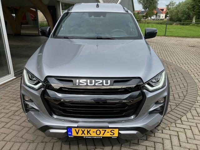 Isuzu D-MAX DC V-cross 5 pers.