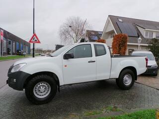 isuzu-d-max-2.5-single-cab-l-4x4-ai