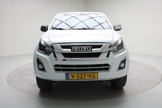 Isuzu D-MAX 1.9 Extended Cab X-Country 4x4 | euro 6 | trekgewicht 3500kg | automaat | trekhaak | climate control | cruise control | elektr. spiegels , inklapbaar