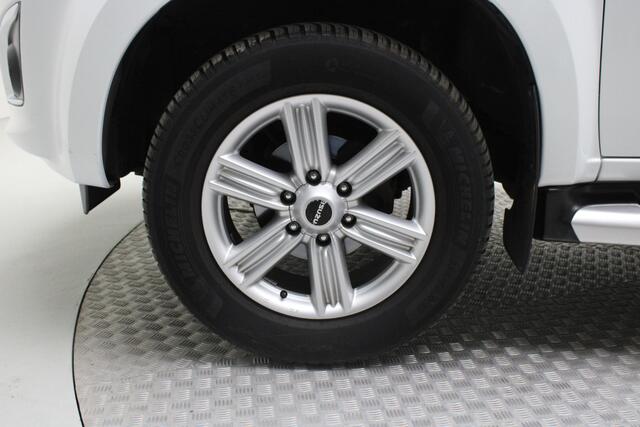 Isuzu D-MAX 1.9 Extended Cab X-Country 4x4 | euro 6 | trekgewicht 3500kg | automaat | trekhaak | climate control | cruise control | elektr. spiegels , inklapbaar
