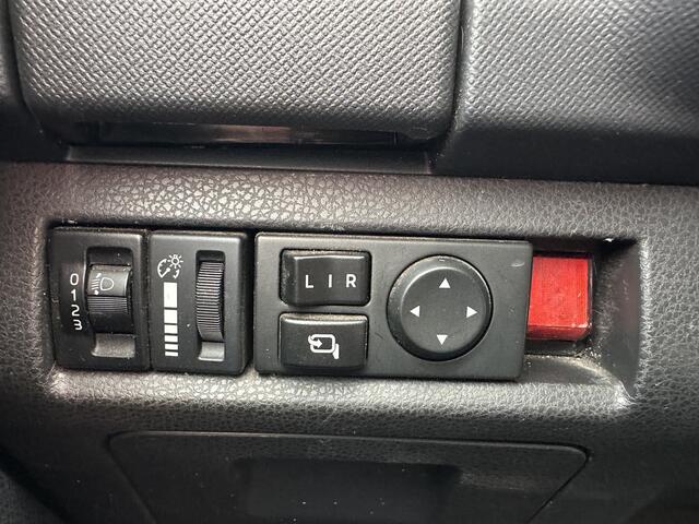 Isuzu D-MAX 2.5 Extended Cab LS 4WD Handgeschakeld rijklaarprijs incl. garantie