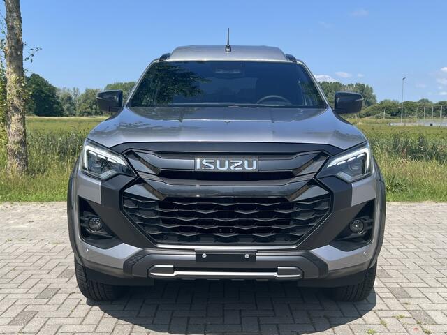 Isuzu D-MAX V-Cross MY25 Double Cab verlengd 5-persoons BPM-vrij trekhaak 35