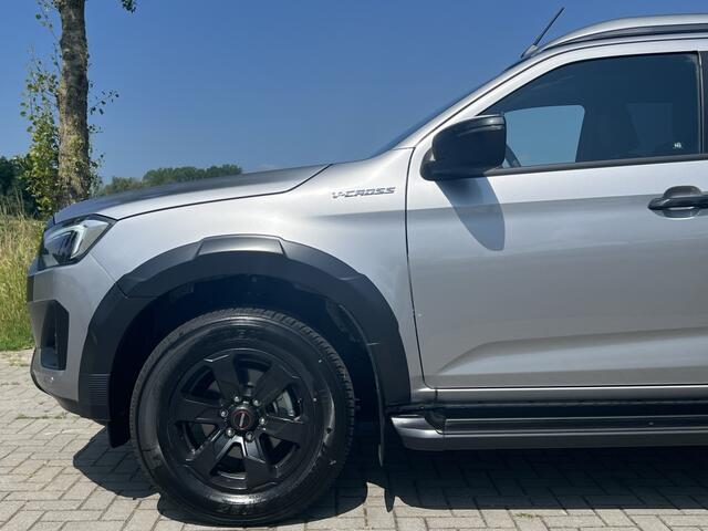 Isuzu D-MAX V-Cross MY25 Double Cab verlengd 5-persoons BPM-vrij trekhaak 35
