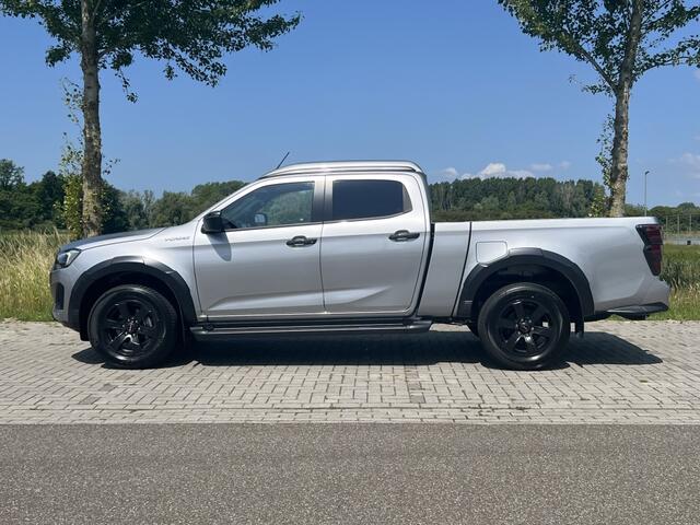 Isuzu D-MAX V-Cross MY25 Double Cab verlengd 5-persoons BPM-vrij trekhaak 35