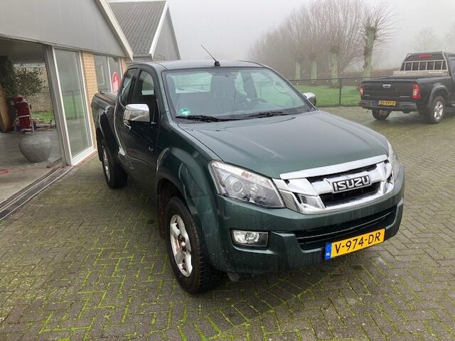 Isuzu D-MAX 2.5 Extended Cab LS