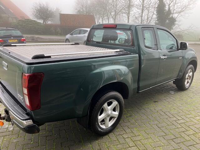 Isuzu D-MAX 2.5 Extended Cab LS