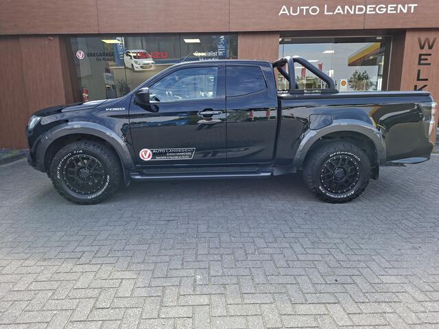 Isuzu D-MAX 1.9 Extended Cab V-Cross ex. BTW | Lederen bekleding | Apple CArplay /Android auto | Addaptieve Cruise | Topcover met Roll bar etc.