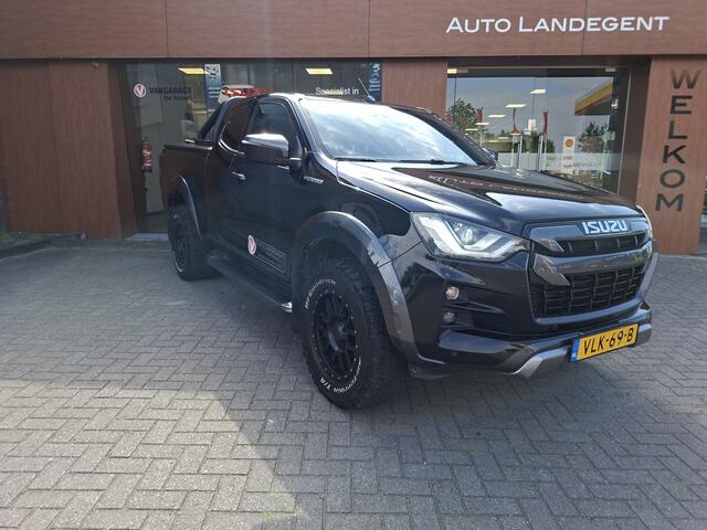 Isuzu D-MAX 1.9 Extended Cab V-Cross ex. BTW | Lederen bekleding | Apple CArplay /Android auto | Addaptieve Cruise | Topcover met Roll bar etc.
