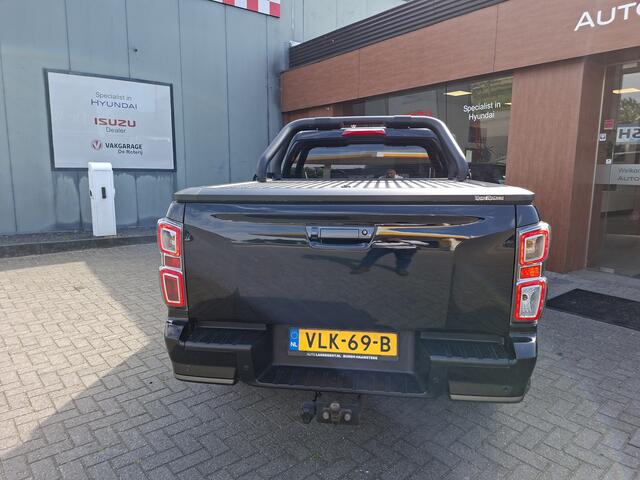 Isuzu D-MAX 1.9 Extended Cab V-Cross ex. BTW | Lederen bekleding | Apple CArplay /Android auto | Addaptieve Cruise | Topcover met Roll bar etc.