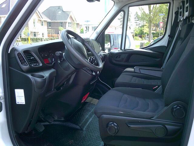 Iveco DAILY 35S16V 2.3 352 H2 VOORZIEN VAN AIRCO+TREKHAAK!! 3500KG !!!