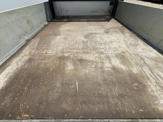 Iveco DAILY 35S14 2.3 Open Laadbak Pritische Airco Cruise Control Lucht Geveerde Stoel