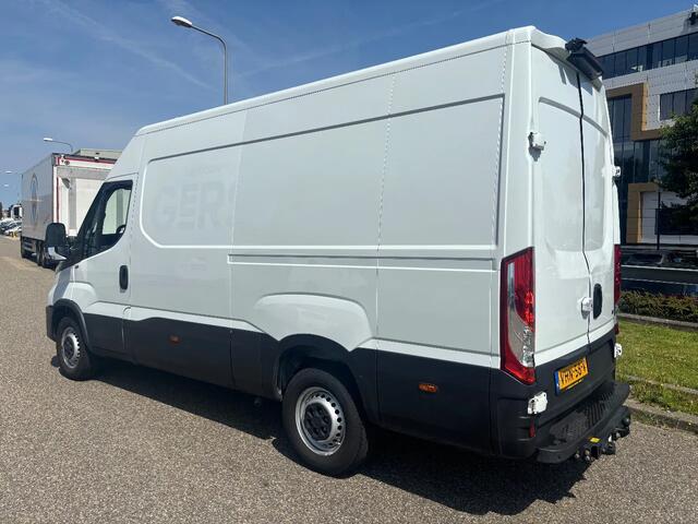 Iveco DAILY 35S16 L3H2 Automaat Airco Cruisecontrol Trekhaak EURO 6