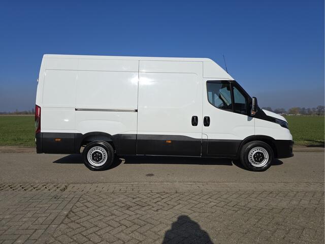 Iveco DAILY 35S14V 2.3 352L H2 L2L H2 - 140 Pk - Euro 6 - Airco - Cruise Control