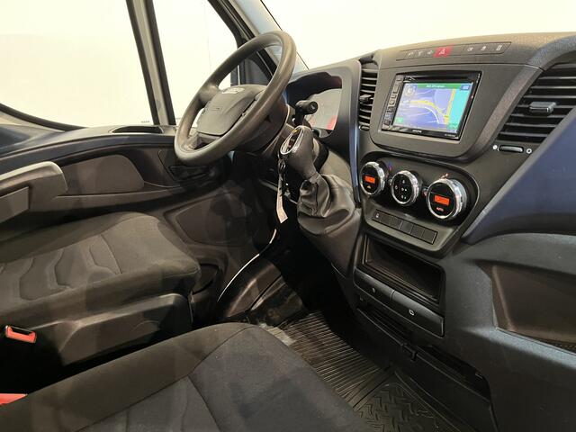 Iveco DAILY 35S18D 3.0 375 Automaat Open Laadbak / Hiab Kraan / Euro 6 / Trekhaak 3500 KG / Airco / Camera / Navigatie / 3-Zits / 67.000 KM !!