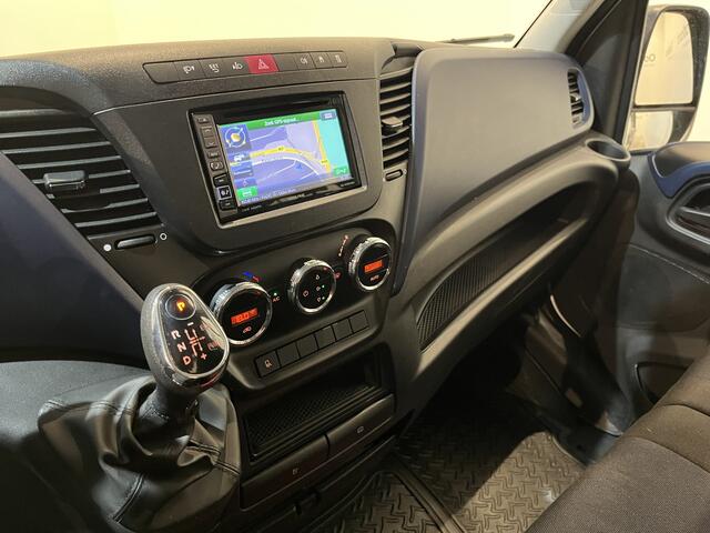 Iveco DAILY 35S18D 3.0 375 Automaat Open Laadbak / Hiab Kraan / Euro 6 / Trekhaak 3500 KG / Airco / Camera / Navigatie / 3-Zits / 67.000 KM !!